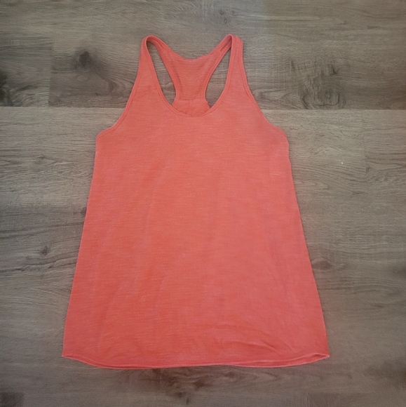 Lululemon Essential Tank - Picture 2 of 6